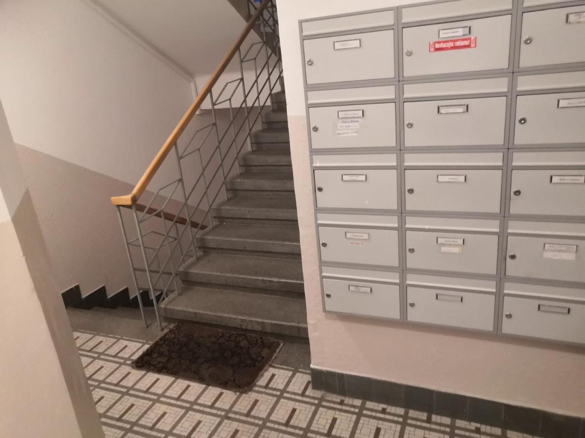 Economy Flat 18 Minutes From Vaclavske Namesti * Praha